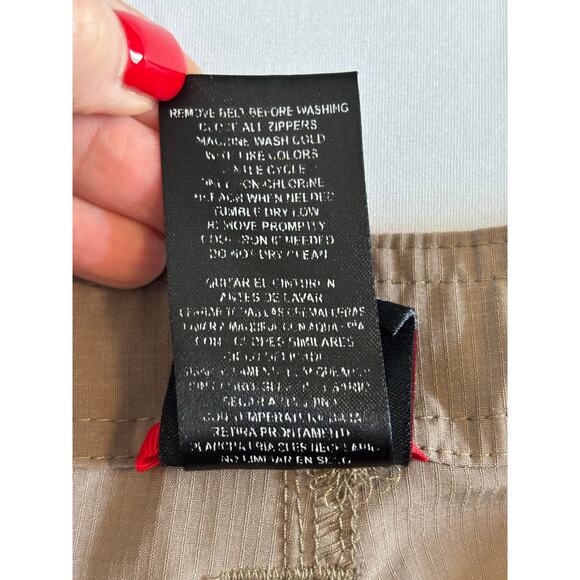 Gerry Men's Tan Cargo Hiking Shorts 40 Stretch Travel Outdoors Lightweight - Picture 6 of 10